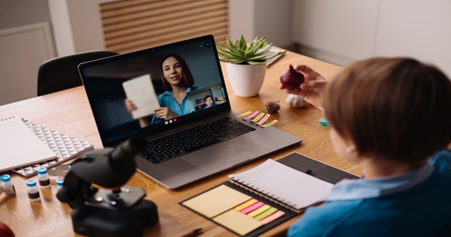 Hybrid Learning คำตอบการเรียนรู้ในอนาคต